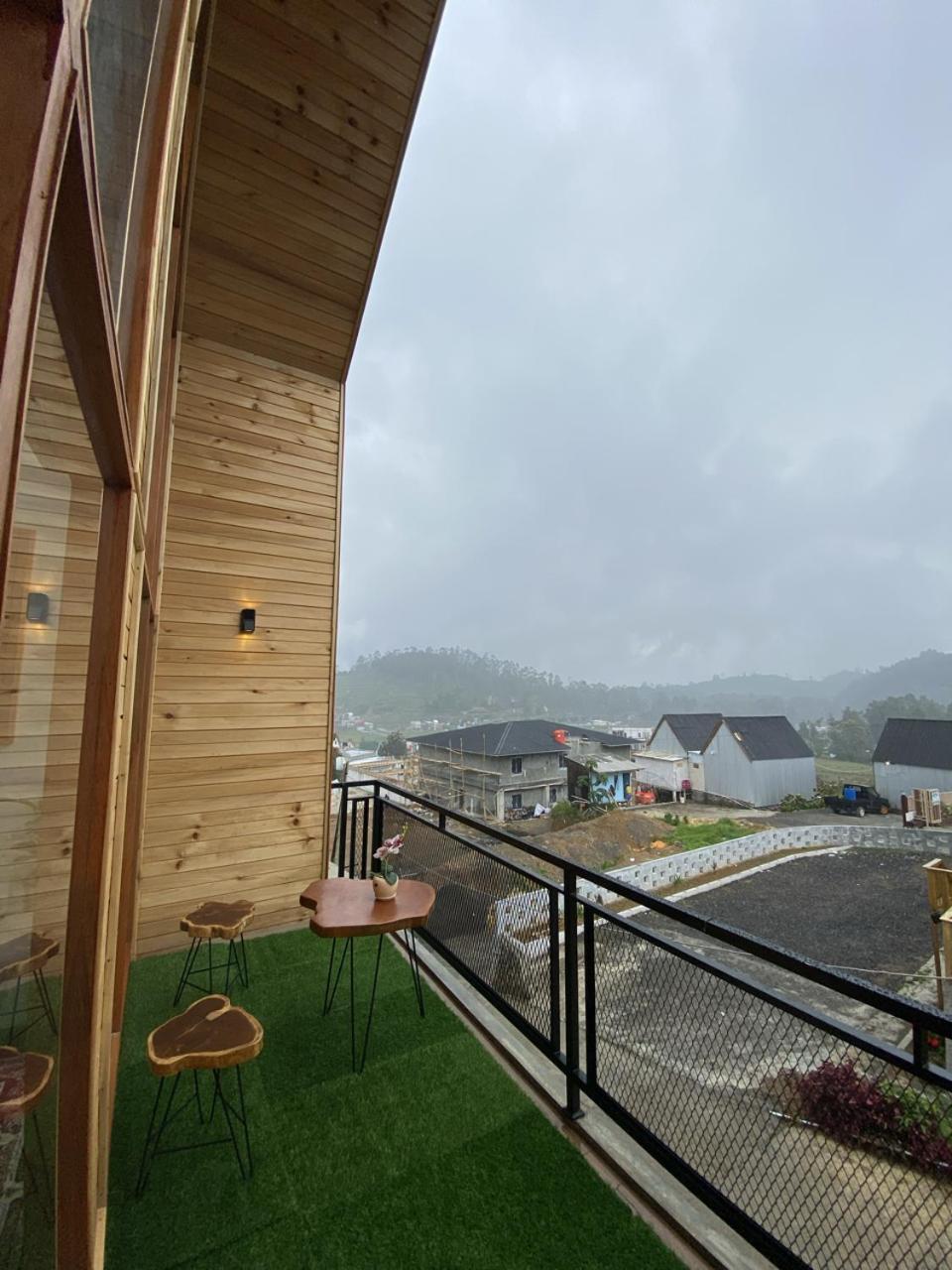 Village Garden 1 *